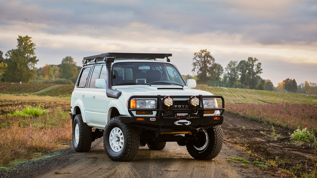 J80 Series Land Cruiser